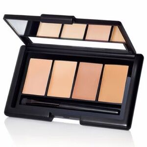 [Brand New!!]  e.l.f COMPLETE STUDIO COVERAGE CONCEALER Light